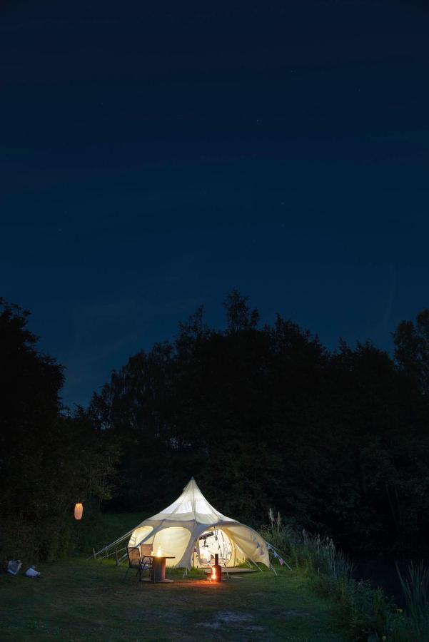 Lloyds Meadow Glamping Hotel Chester Exterior foto