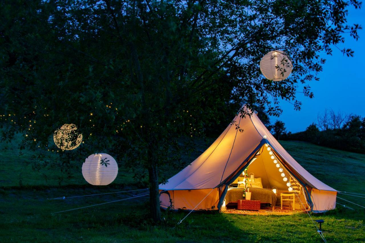 Lloyds Meadow Glamping Hotel Chester Exterior foto