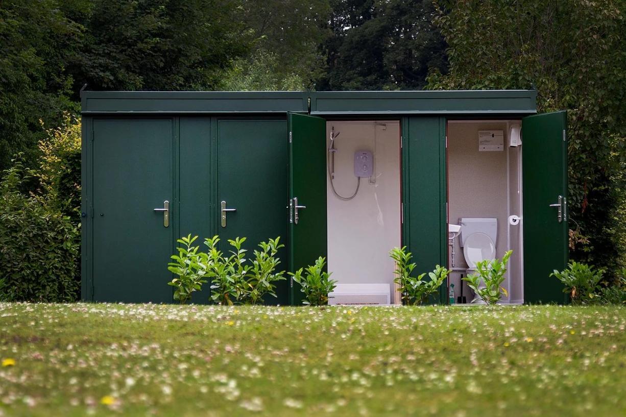 Lloyds Meadow Glamping Hotel Chester Exterior foto